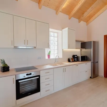 Pithari Stone Villa Βίλα